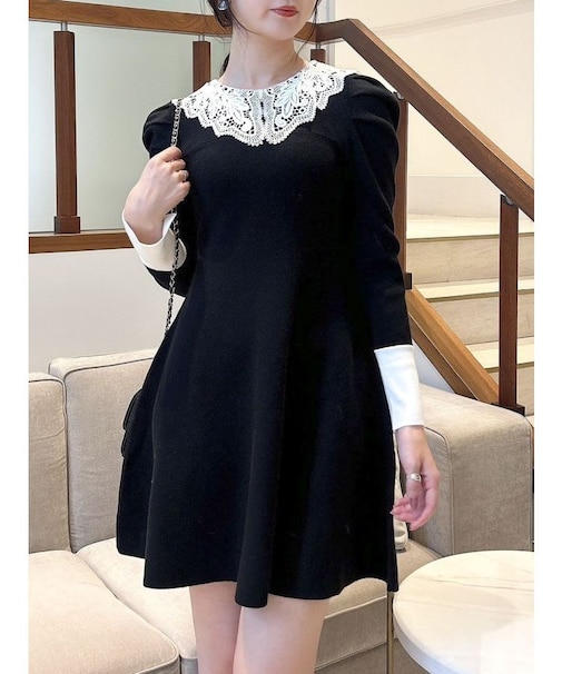 レースカラーフレアワンピース