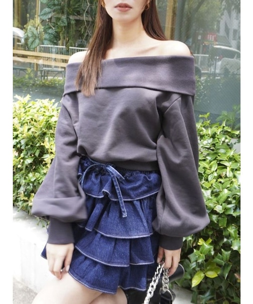 デコルテオープンスウェットトップス