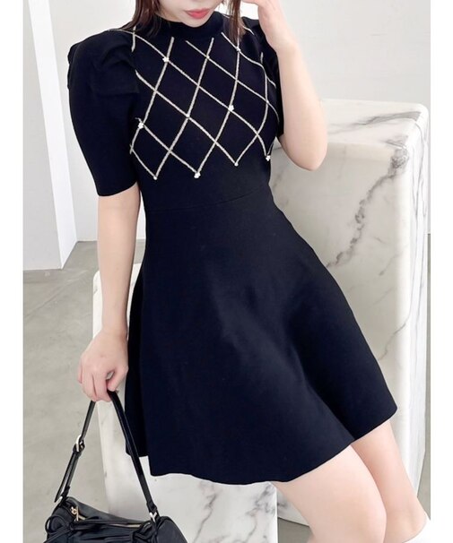 モチーフパターン半袖ニットワンピース