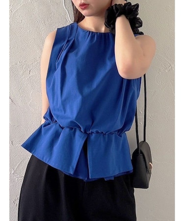 ショルダータックカットソー