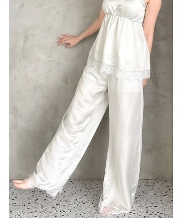 【吉田朱里】シルクランジェリーライクロングパンツ