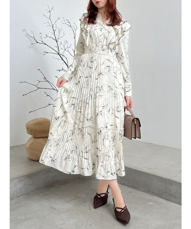 【WEB限定カラーあり】ダブルフリルフラワープリーツワンピース