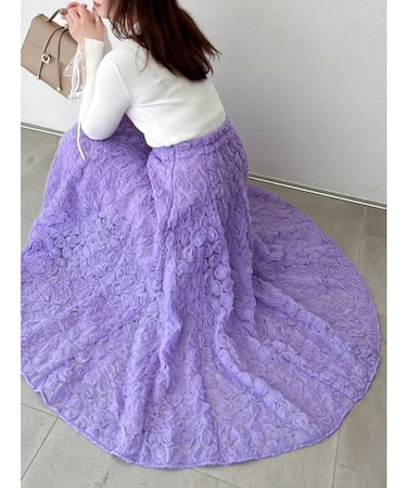 モチーフボリュームフレアスカート