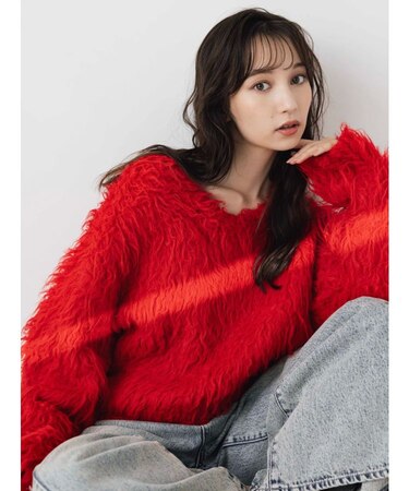 リップルカールVネックニット