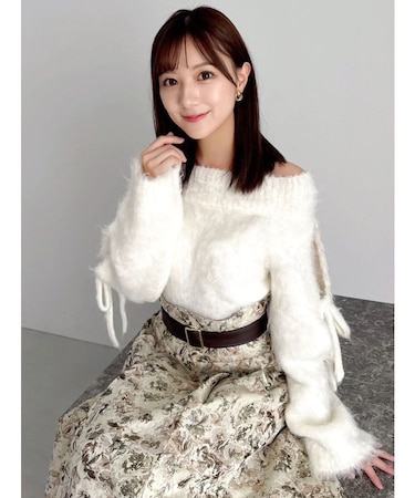 ルミナスカラーオフショルニット