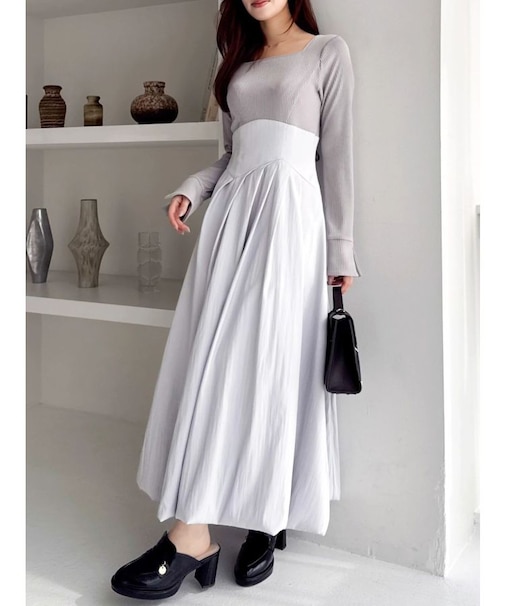 カットドッキングタックバルーンワンピース