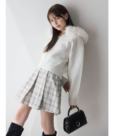 【WEB限定】フェイクファーニットフーディ