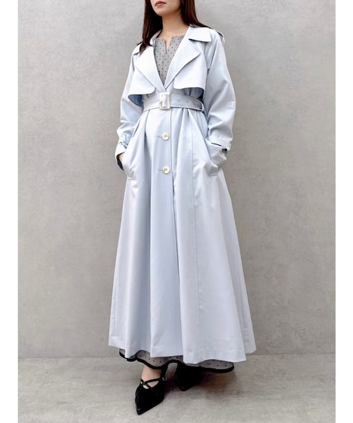 バックプリーツトレンチコート