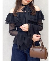 シアーティアードフリルオフショルブラウス