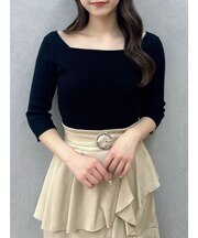 バックレースアップタイトニット