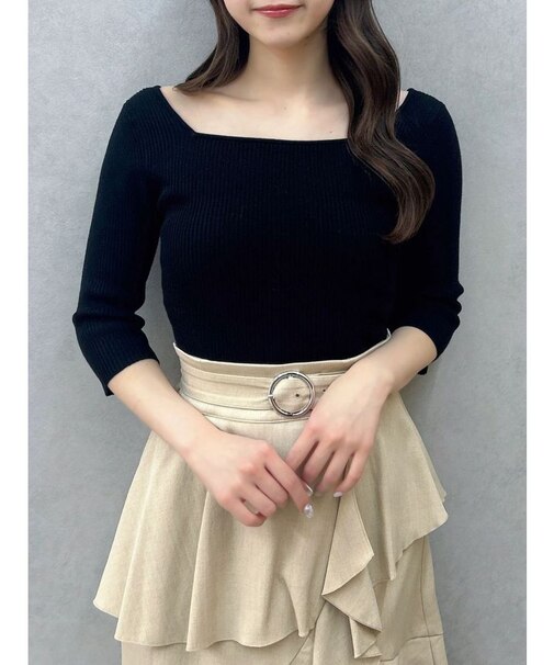 バックレースアップタイトニット