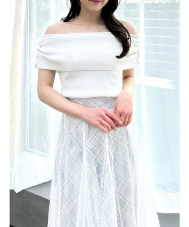 パールオフショルニットトップス