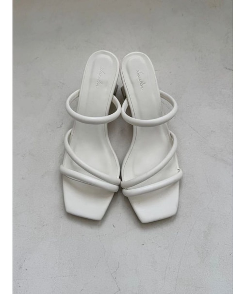 ストラップシンプルサンダル