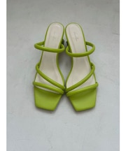 ストラップシンプルサンダル