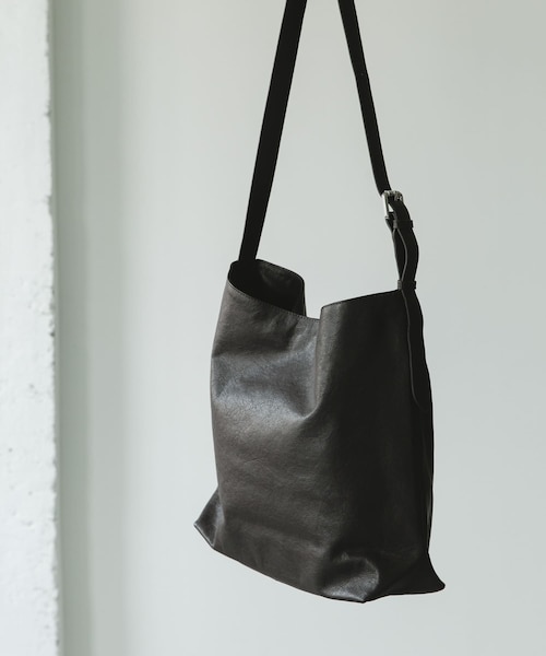 MILLEDNAPPAレザーショルダ｜アーバンリサーチの通販｜&mall（アンド