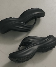 『WEB限定』トングクッションサンダル
