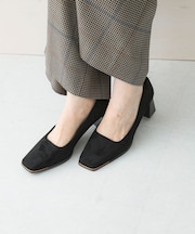 MOHI　スエードパンプス
