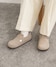 ベージュ