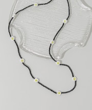 ステンレスフラワーモチーフビーズネックレス