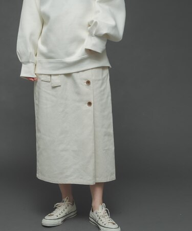 ボタンディテールアイラインスカート