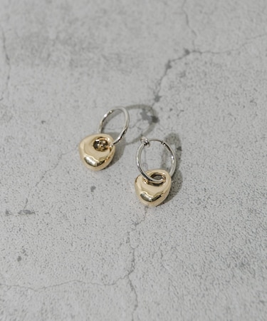 ニュアンスメタルデザインフープイヤリング