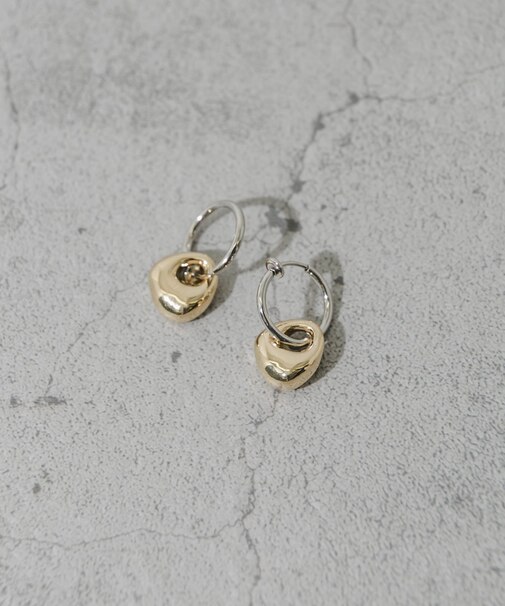 ニュアンスメタルデザインフープイヤリング