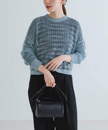 シアーラメクルーネックニット