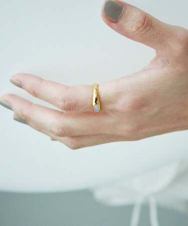 SMELLY so’　stone line ring