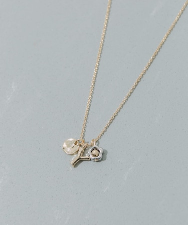 イニシャルチャームネックレス