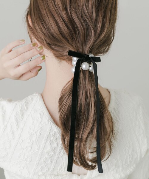 ビッグパールベロアリボンヘアゴム｜アーバンリサーチの通販｜&mall