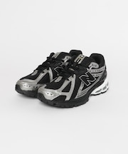 NEW BALANCE　1906R
