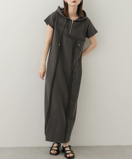 フーディージップワンピース