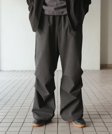 イージーパラシュートパンツ