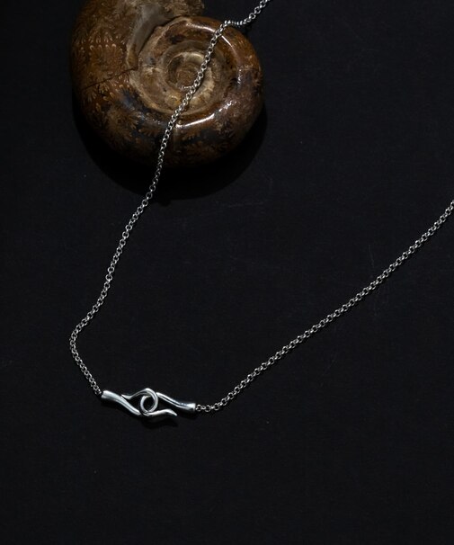 SMELLY so’　hook chain necklace