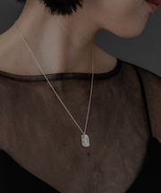 SMELLY so’　rectangle plate necklace