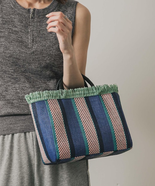 スクエアカゴバッグ