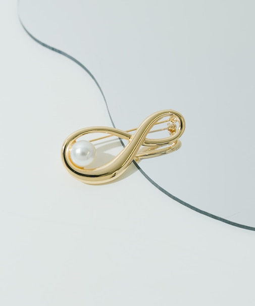 パールツイストブローチ