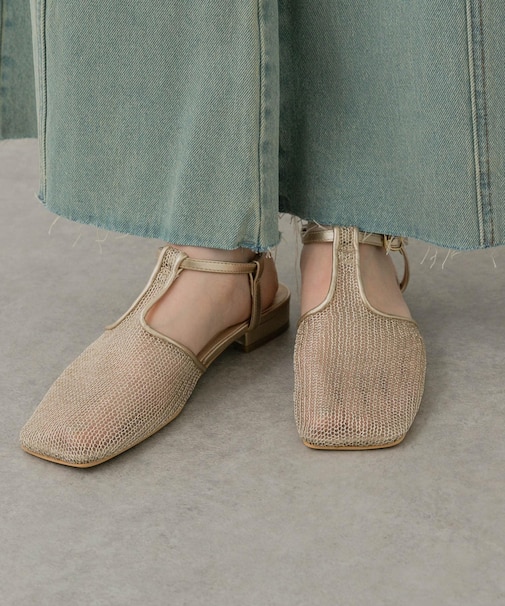 Tストラップメッシュサンダル