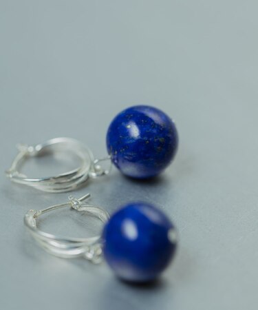 SMELLY so’　lapis lazuli pierce