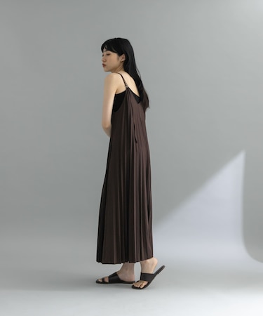 『WEB限定』2WAYプリーツキャミワンピース