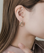 メタルラインカーブピアス