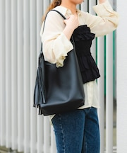 タッセル付シンプルワンハンドルトート