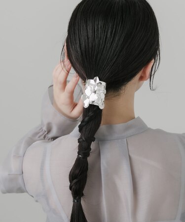 メタルフラワーヘアカフ