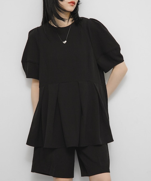 ボリュームスリーブペプラムトップス