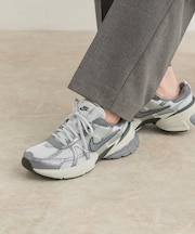 NIKE　V2K ラン