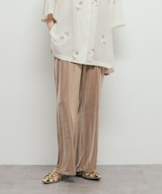 シャイニーイージーフレアパンツ