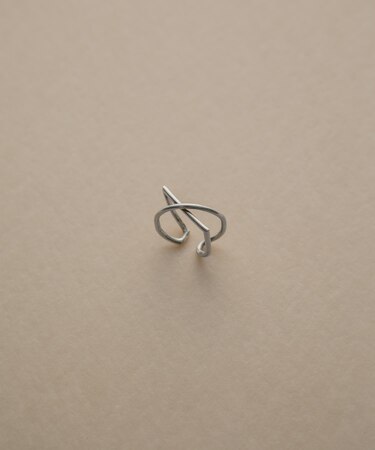 decor『デコール』　Line curve ring