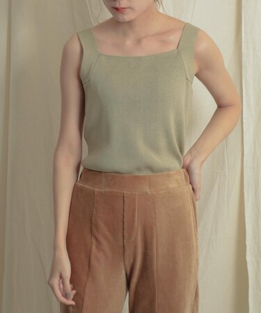 バッククロスニットタンクトップ