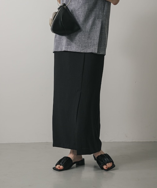 『UR TECH DRYLUXE』リネンライクスリットタイトスカート