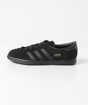 adidas　STADT